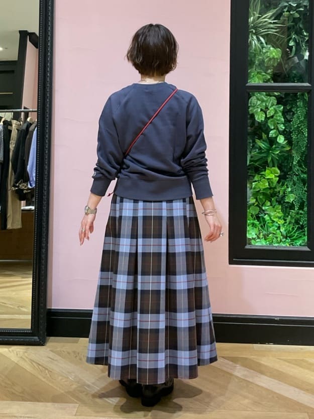ogataさんの「DRESSTERIOR｜コットン裏毛プルオーバー」を使ったコーディネート