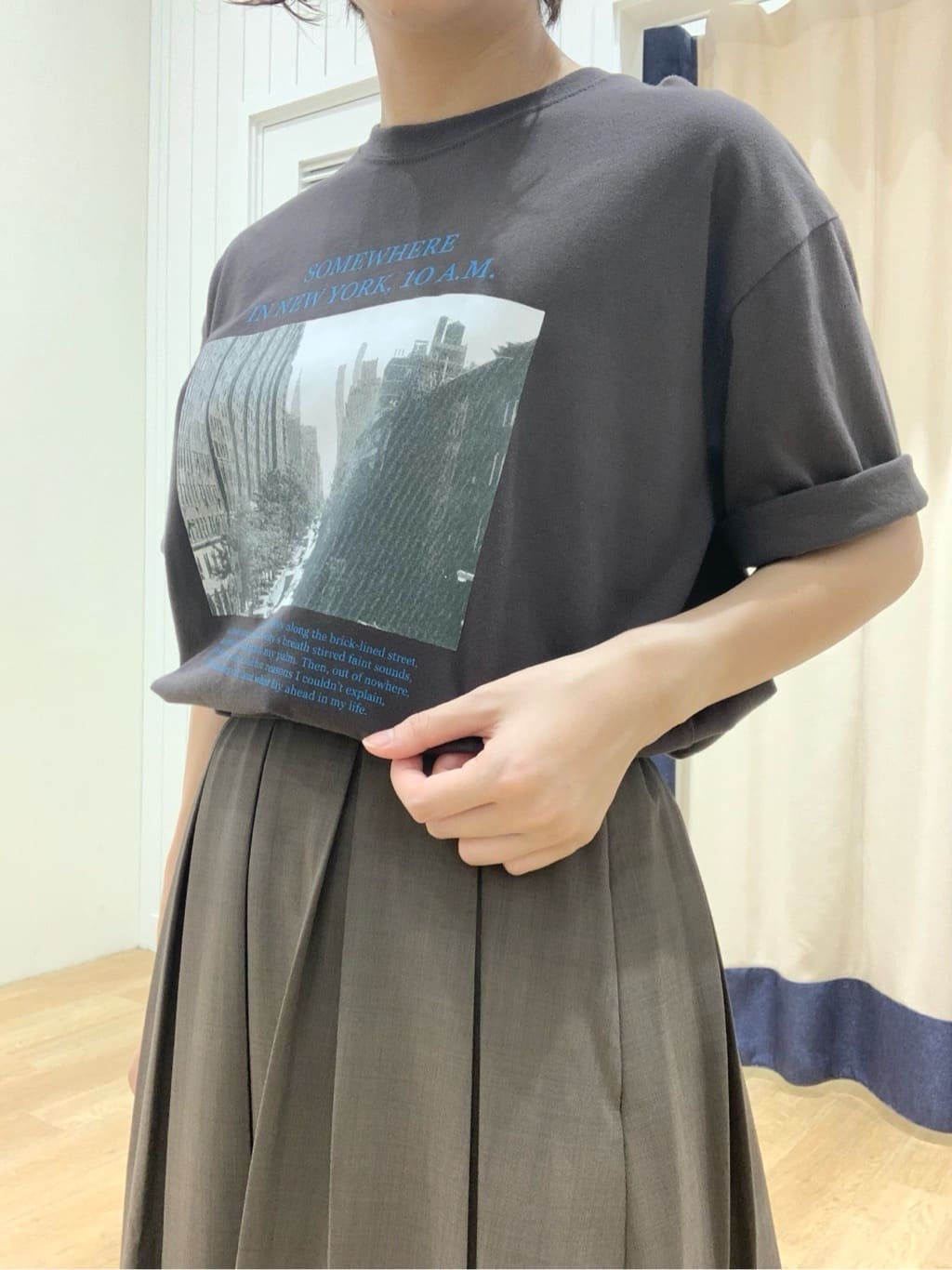 IMARIさんの「Dessin｜【ユニセックス・洗える】オーガニックコットンロゴ入りTシャツ」を使ったコーディネート