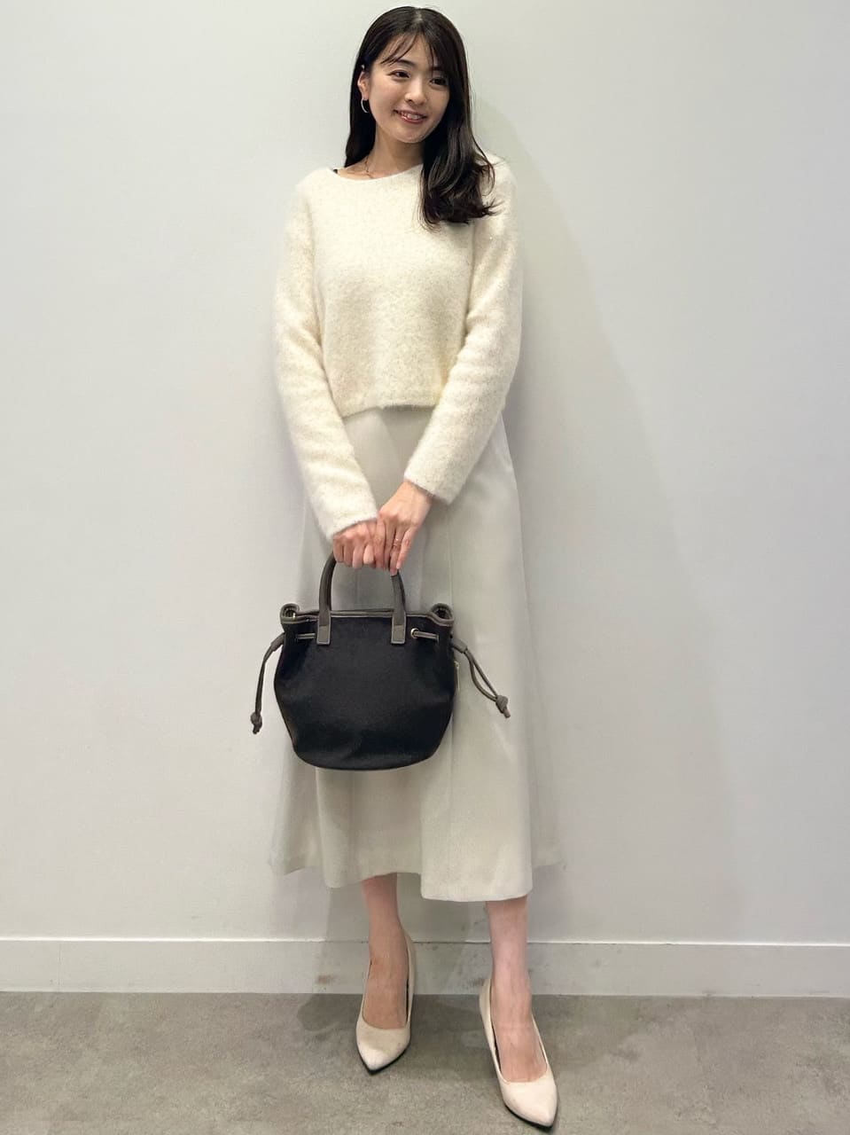 hayaseさんの「COUP DE CHANCE｜【フォックス混】ショート丈ニットトップス」を使ったコーディネート