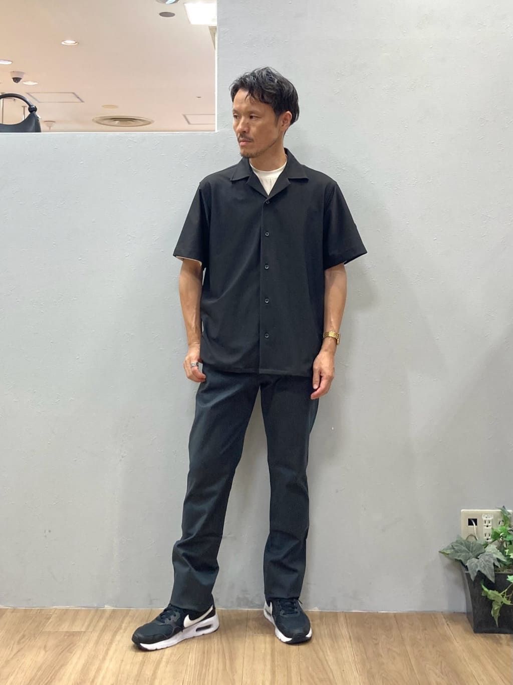 シュンさんの「TAKEO KIKUCHI｜【COOL CITY WEAR】エアートール オープンカラーシャツ /接触冷感・通気性」を使ったコーディネート