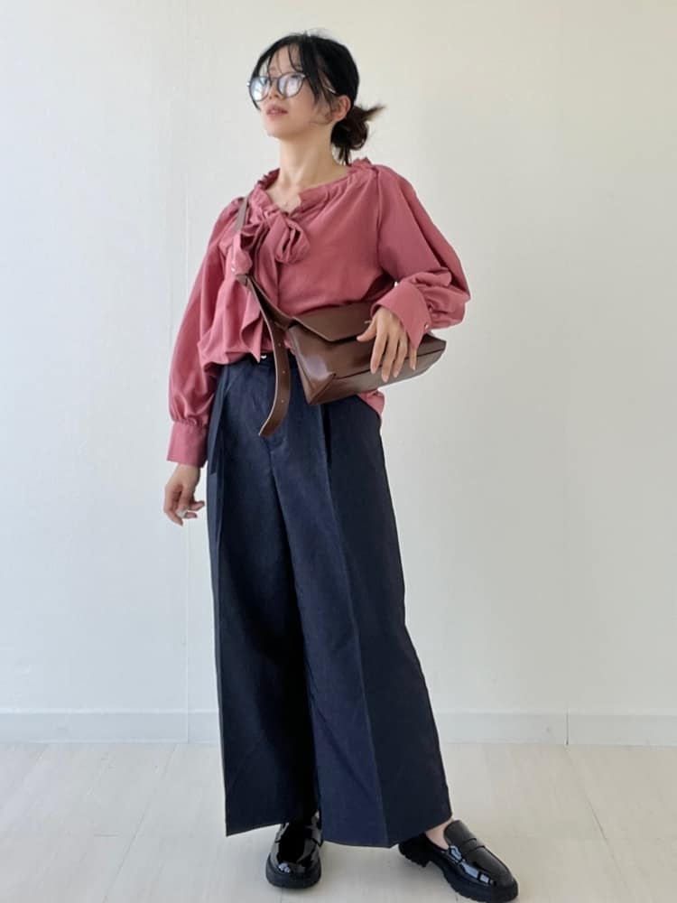 Mori Moriさんの「index｜ベルト付きストレッチワイドパンツ【洗濯機洗い可】」を使ったコーディネート