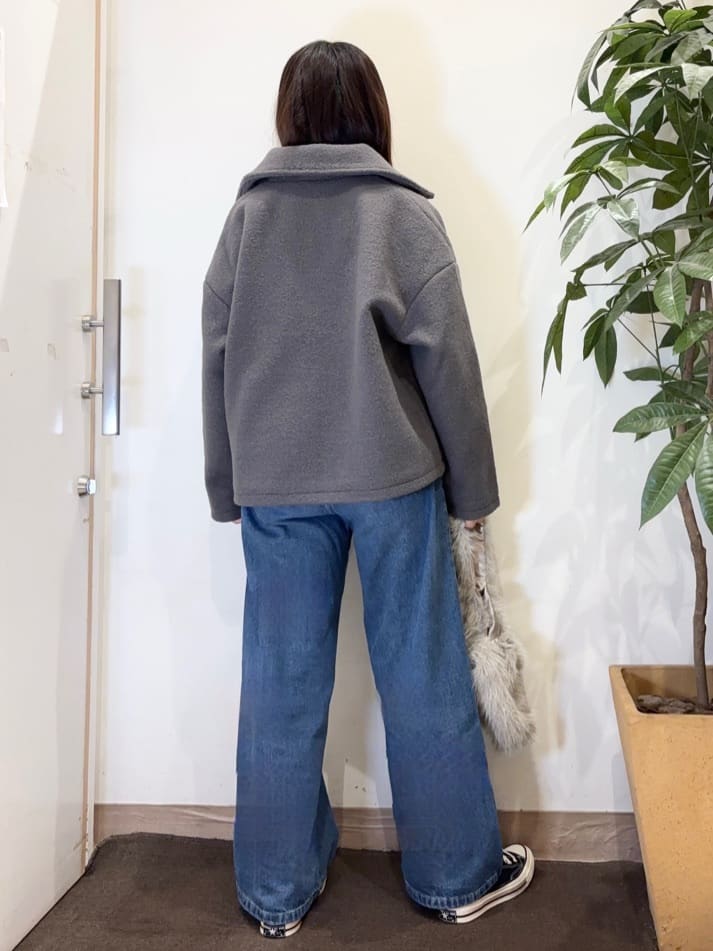 宗形さんの「SHOO･LA･RUE｜ラメ入りファートートバッグ」を使ったコーディネート