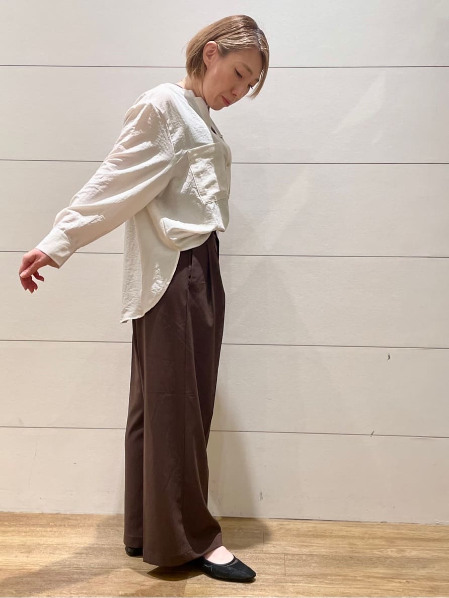 Ryoさんの「THE SHOP TK｜【きれいめもカジュアルもお任せ】2タックワイドパンツ【セットアップ可】」を使ったコーディネート