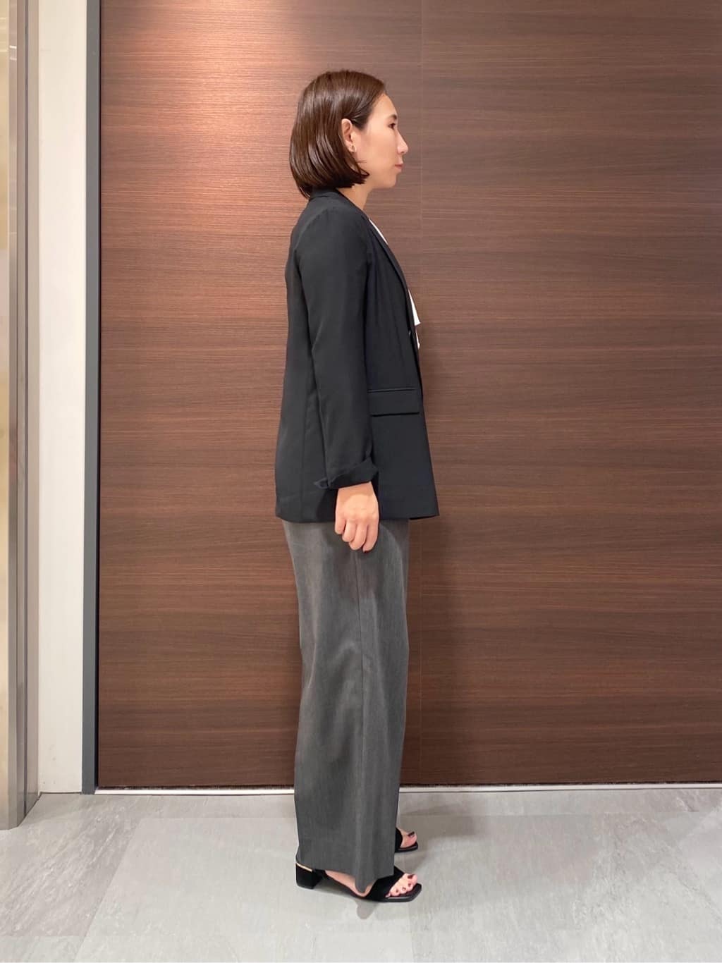 YUKARIさんの「INDIVI｜【軽く羽織れる！】ダブルジャケット」を使ったコーディネート