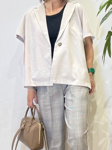misakiさんの「SHOO･LA･RUE｜【S-LL】さらりと着たい大人のための 麻調半袖ジャケット」を使ったコーディネート