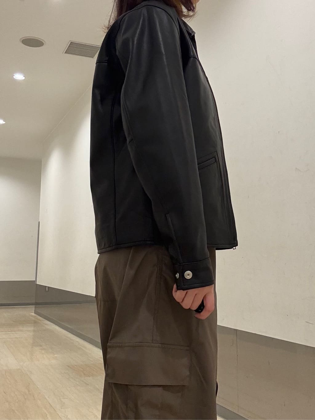 Renaさんの「tk.TAKEO KIKUCHI｜バギーバレルカーゴパンツ」を使ったコーディネート