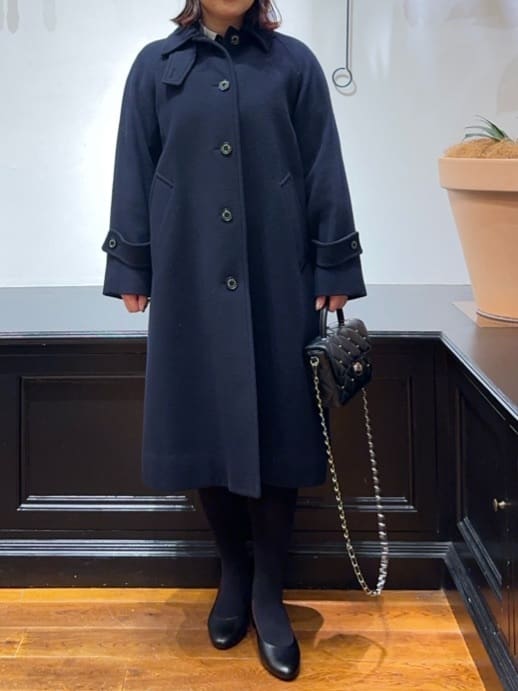 Asamiさんの「DRESSTERIOR｜Super110sウールステンカラーコート」を使ったコーディネート