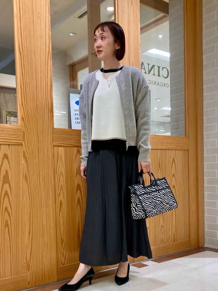 ゆうさんの「UNTITLED｜【ゆったりサイズ／着丈短め】ジップニットカーディガン」を使ったコーディネート