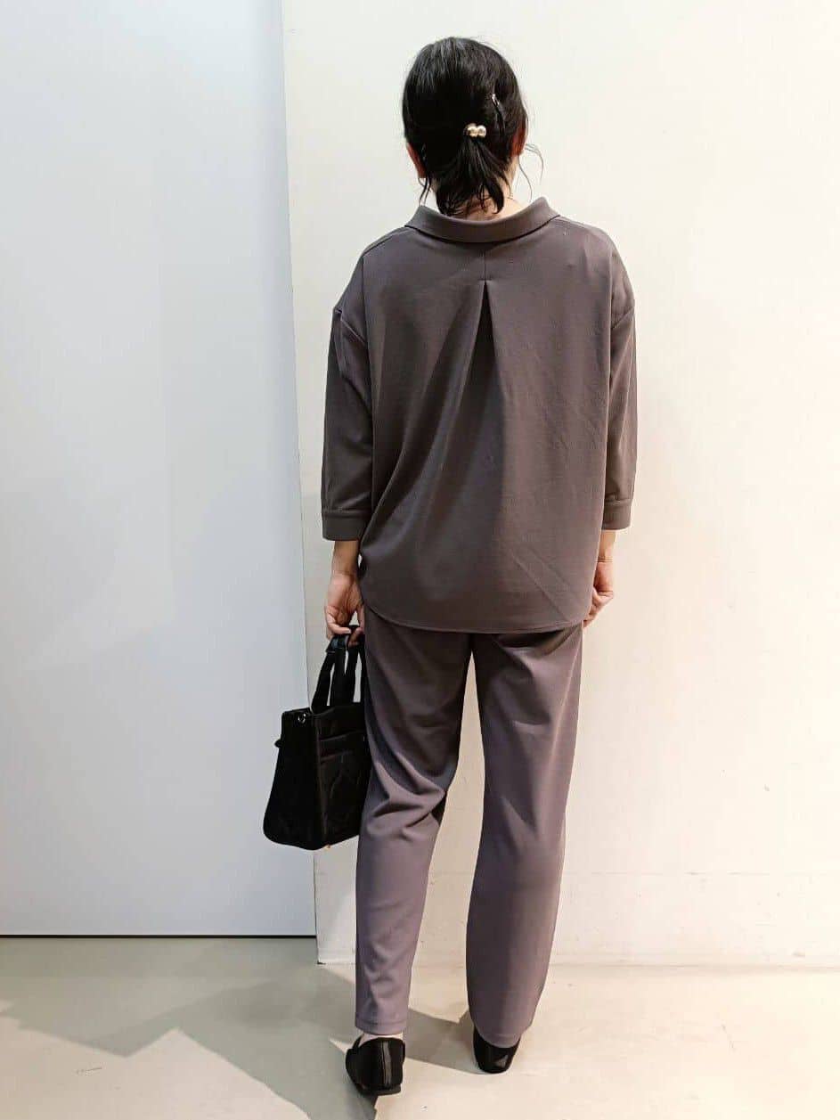 あんさんの「THE SHOP TK｜【着るだけでコーディネートが決まる】スキッパーブラウス&パンツセット」を使ったコーディネート