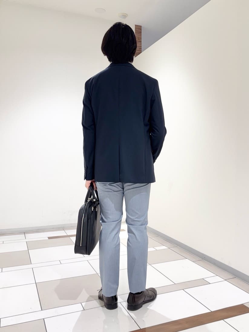 及川さんの「TAKEO KIKUCHI｜【360&deg;ストレッチ／セットアップ対応】None Of Stress ジャケット」を使ったコーディネート