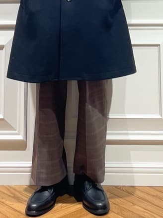橋本さんの「DRESSTERIOR｜【SUPER140&rsquo;sウール】メルトン ステンカラーコート」を使ったコーディネート