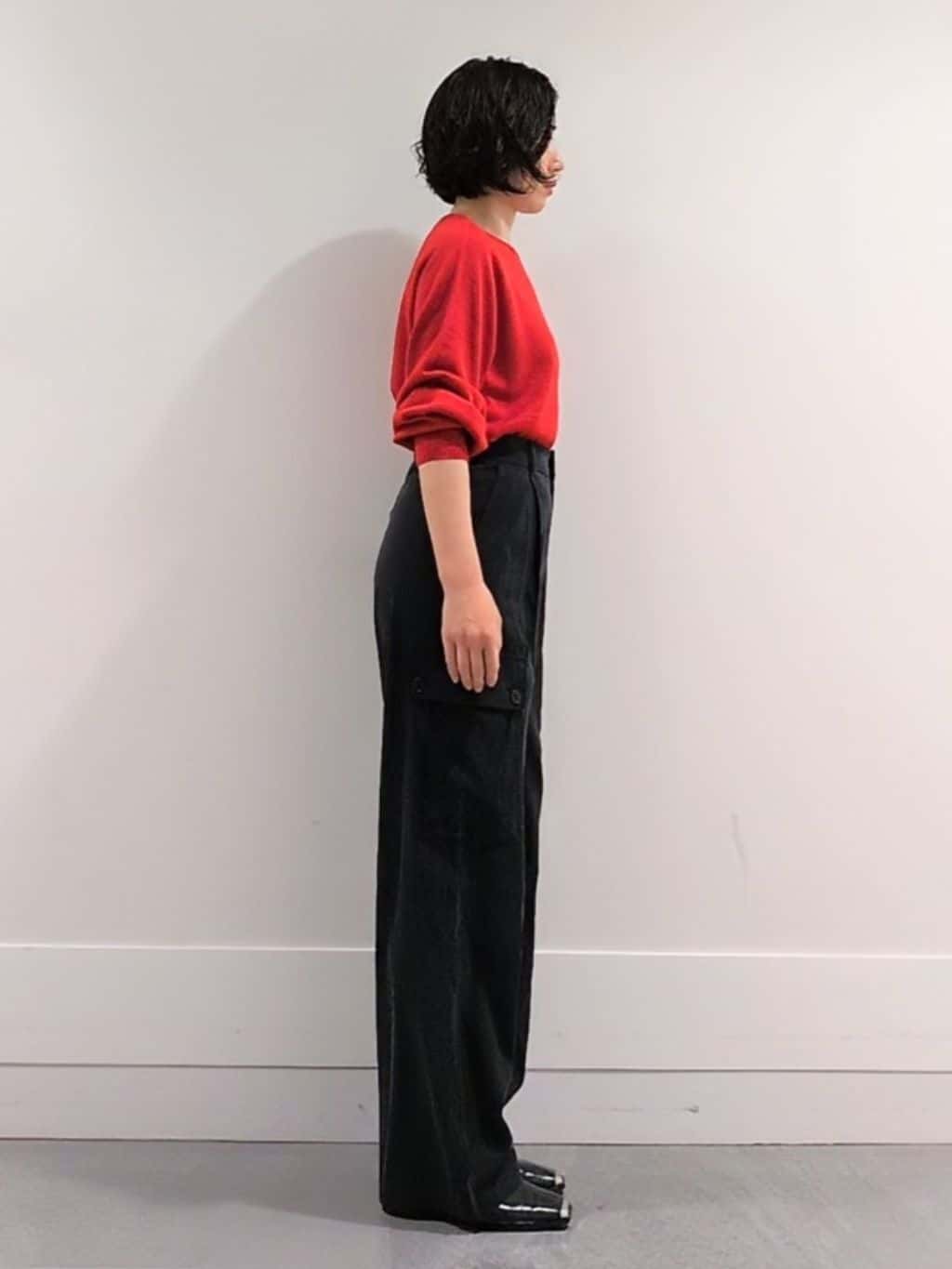 ミズタさんの「UNTITLED｜【8色展開／コンパクト丈】レーヨン混 コクーンニット」を使ったコーディネート