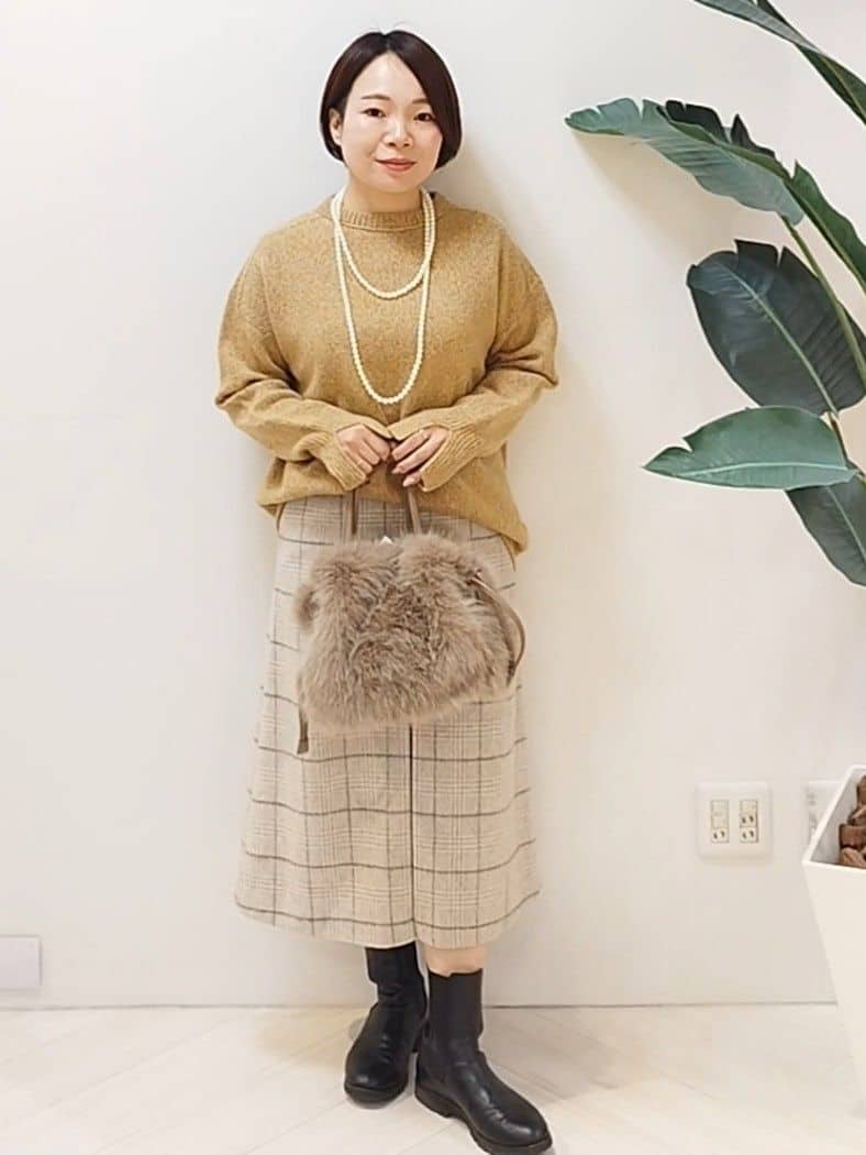 s u g iさんの「UNTITLED｜【定番人気！】2Wayドロストフェイクファートート」を使ったコーディネート
