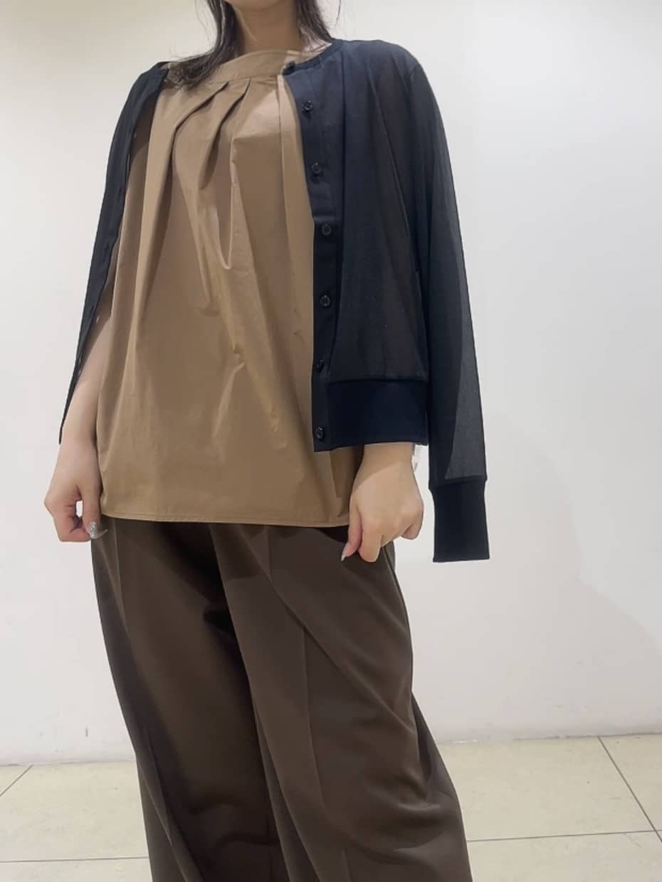 watanabeさんの「UNTITLED｜【2WAY/セットアップ可/ノースリーブ/前ボタン】ファブリカブラウス」を使ったコーディネート