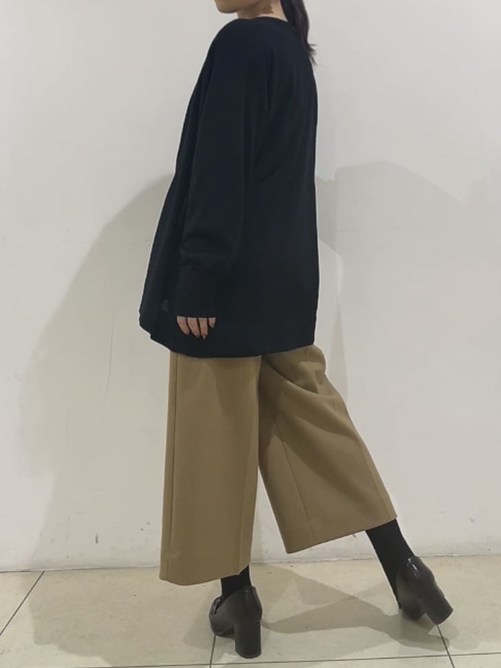 watanabeさんの「UNTITLED｜【アンサンブル可/洗える/ボタンなし】シルクウールカシミヤ 着流しカーディガン」を使ったコーディネート