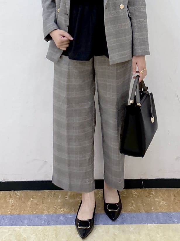 akariさんの「index｜ワイドストレートパンツ／セットアップ対応可【洗濯機OK／イージーアイロン】」を使ったコーディネート