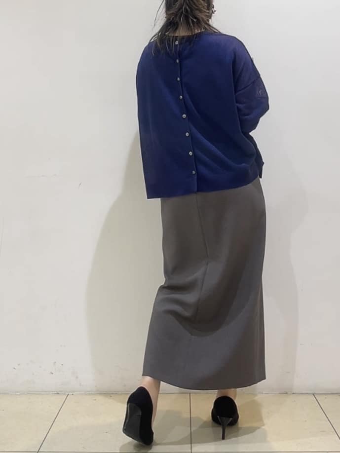 watanabeさんの「UNTITLED｜【前後2WAY/アンサンブル可/ゆったり】シアーカーディガン」を使ったコーディネート
