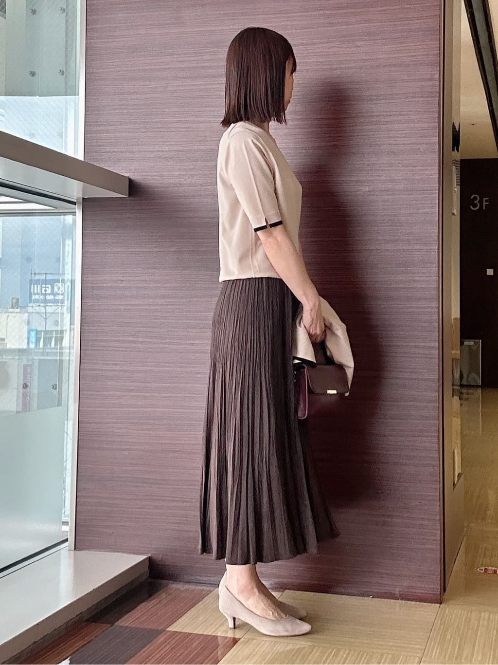 anaさんの「UNTITLED｜【アンサンブル可/薄手/洗える】5分袖クルーニット」を使ったコーディネート