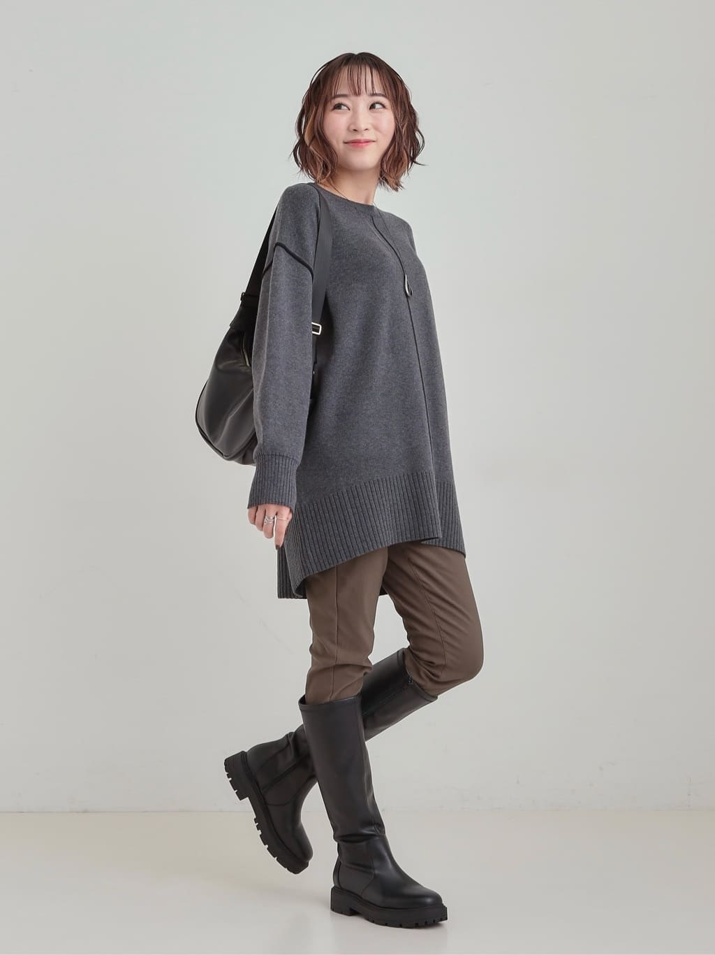 𝐜𝐡𝐢𝐤𝐚さんの「SHOO･LA･RUE｜【洗濯機可/毛玉レス】上品に体型カバー チュニックニットワンピース」を使ったコーディネート