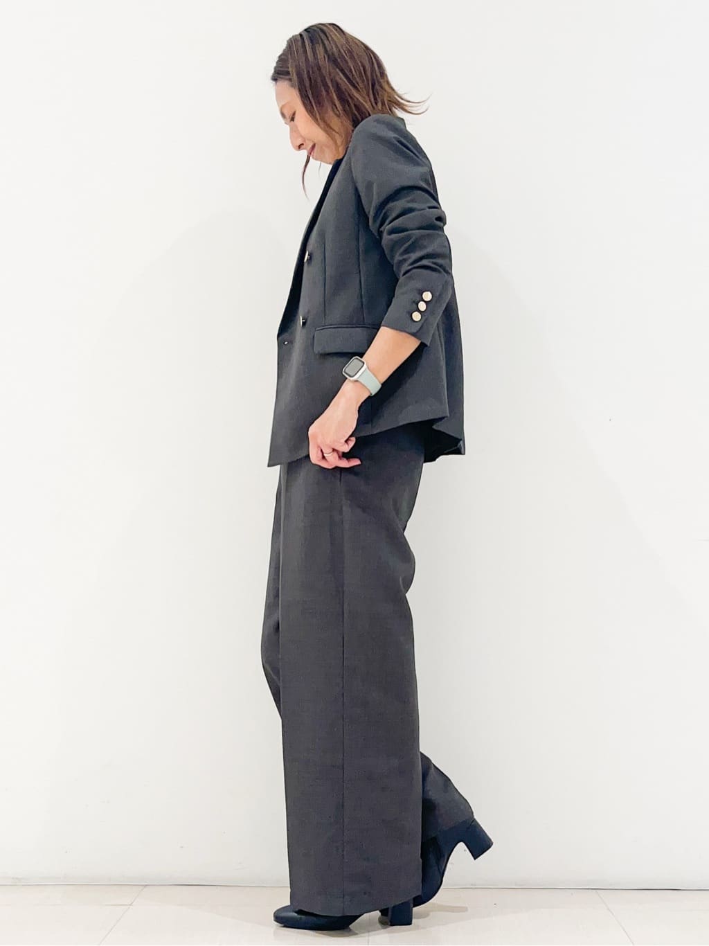 yuuco.さんの「grove｜【カセット服】ダブルブレストテーラードジャケット」を使ったコーディネート