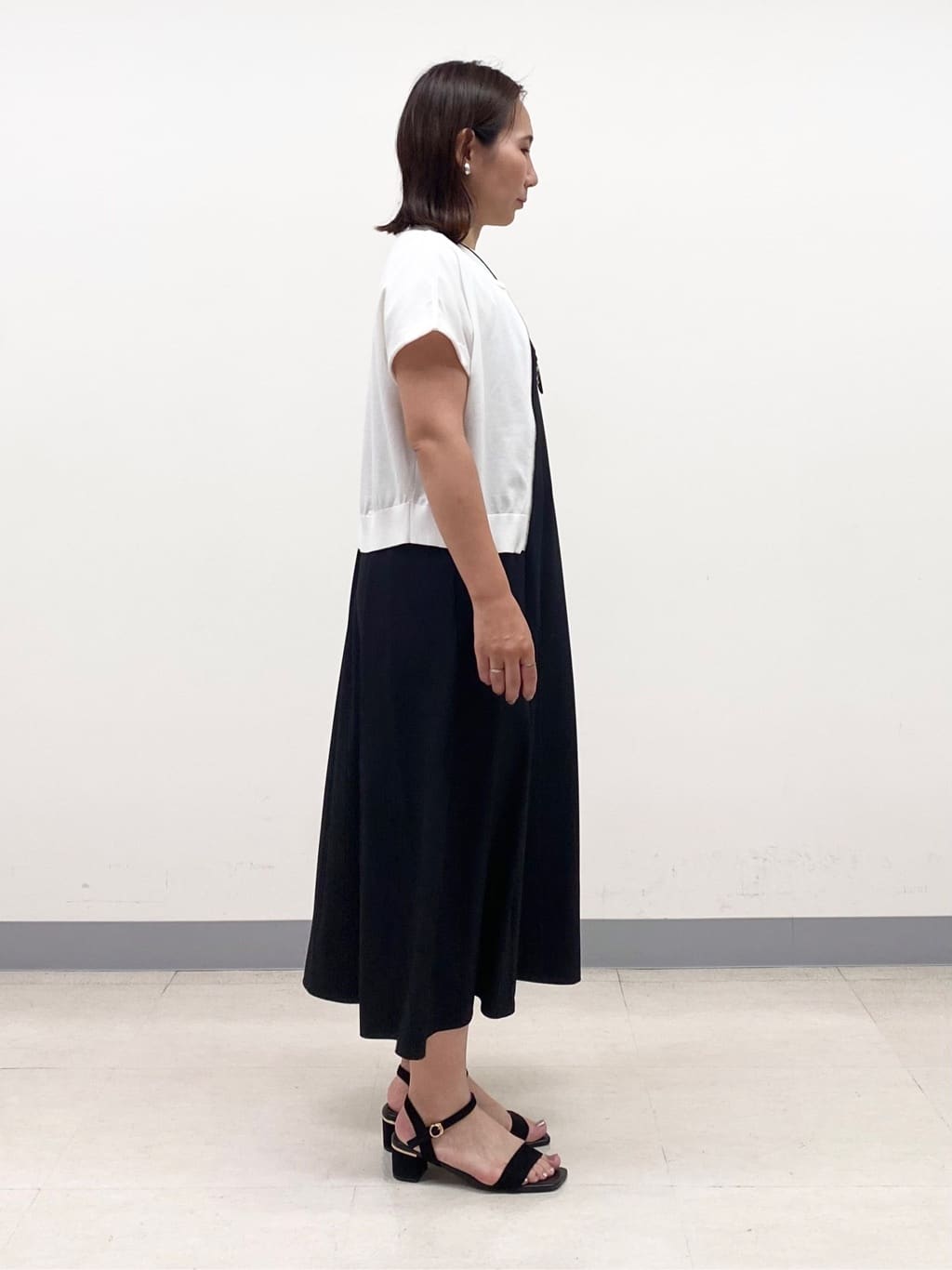 YUKARIさんの「INDIVI｜【UVケア】エアリージョーゼット キャミワンピース」を使ったコーディネート