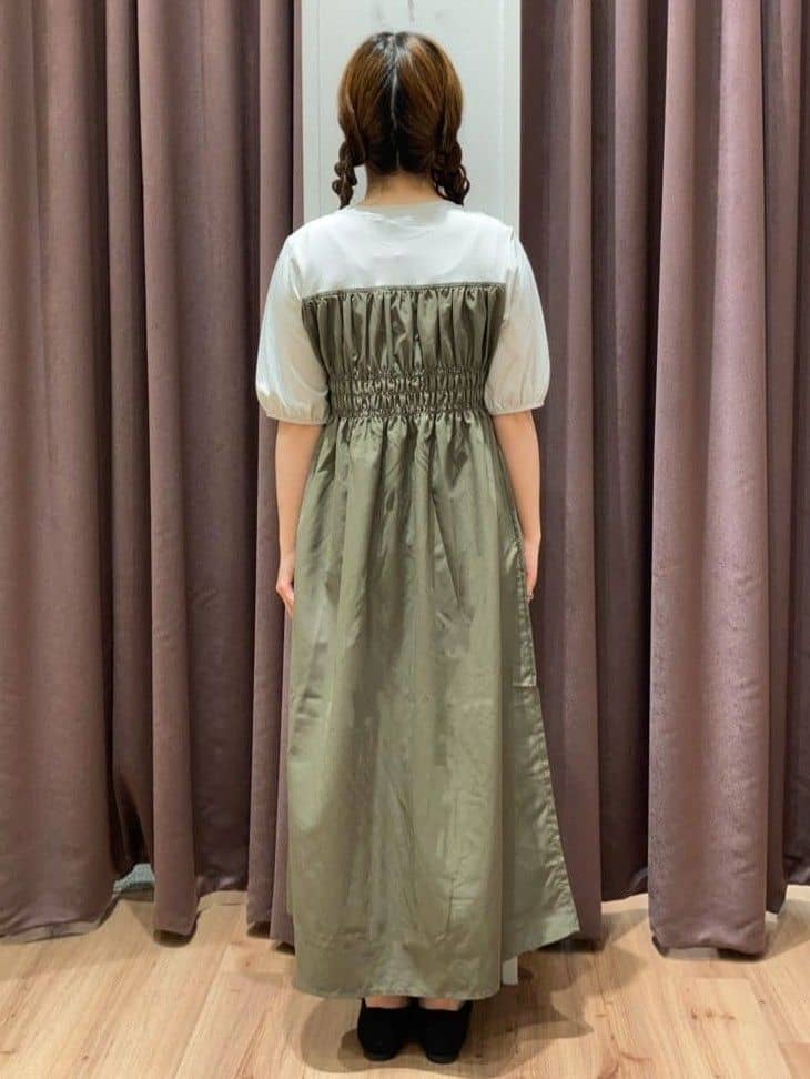 みちゃさんの「grove｜【洗える/二の腕カバー】一枚で映える！ビスチェドッキングワンピース」を使ったコーディネート