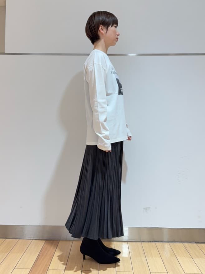 あやさんの「UNTITLED｜【洗える/コットン100%】グラフィックロンT」を使ったコーディネート