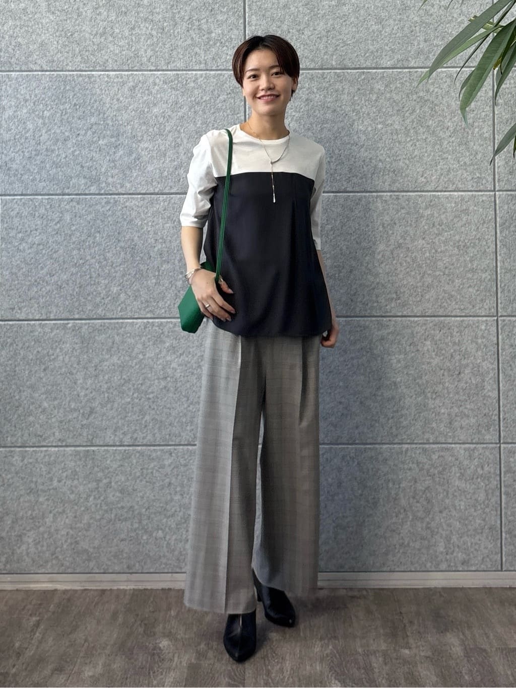 kanaeさんの「INDIVI｜【セットアップ可能】ビスチェレイヤード風トップス」を使ったコーディネート
