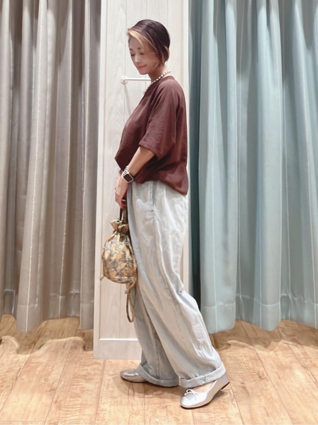 aaamiさんの「SHOO･LA･RUE｜【洗濯後しわになりにくい】さらっとタッチの 5分袖ドルマンブラウス」を使ったコーディネート