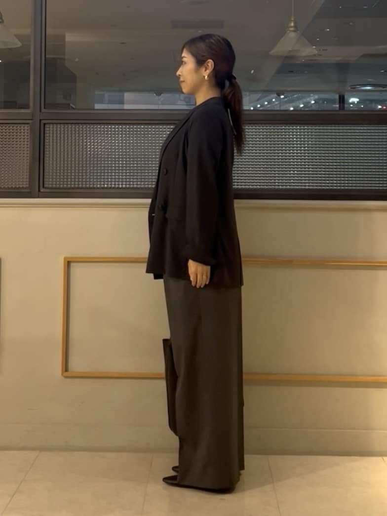 𝑹𝑶𝑴𝑰さんの「INDIVI｜【軽く羽織れる！】ダブルジャケット」を使ったコーディネート