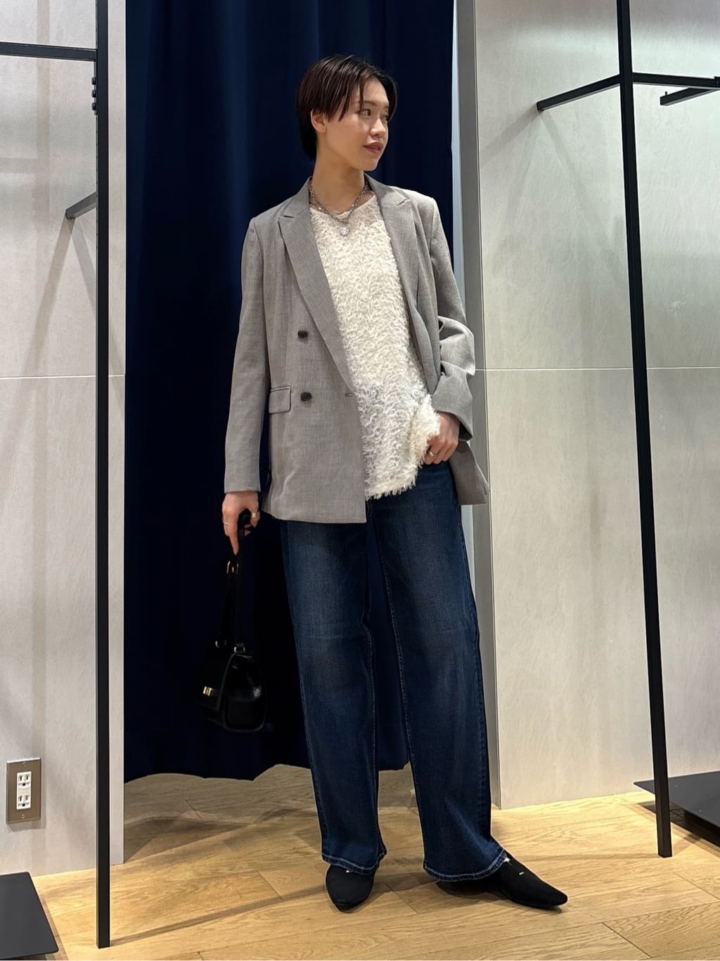 kanaeさんの「INDIVI｜【洗える／セットアップ可能】凹凸ストレッチ素材ダブルジャケット」を使ったコーディネート