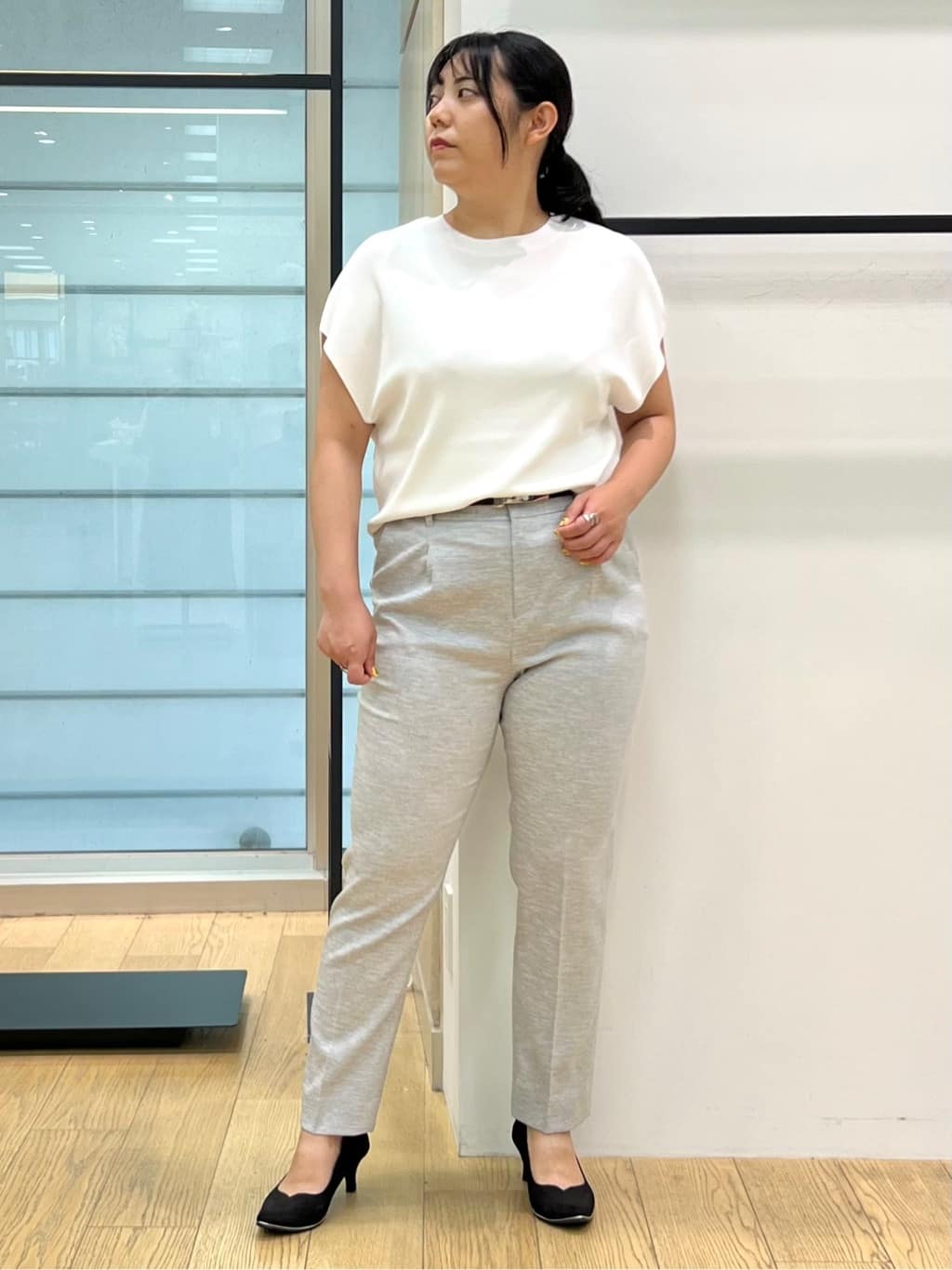 shimaさんの「INDIVI｜【合皮／10mm幅】フックベルト」を使ったコーディネート
