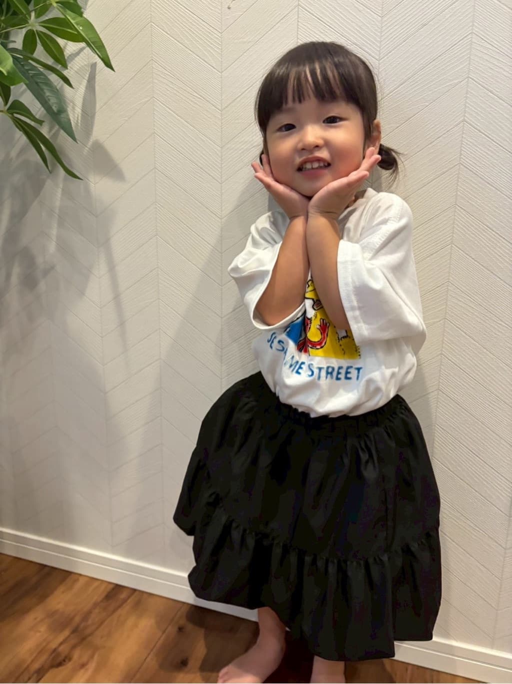 cherryさんの「THE SHOP TK｜【110-160】セサミストリートTシャツ／親子リンク」を使ったコーディネート