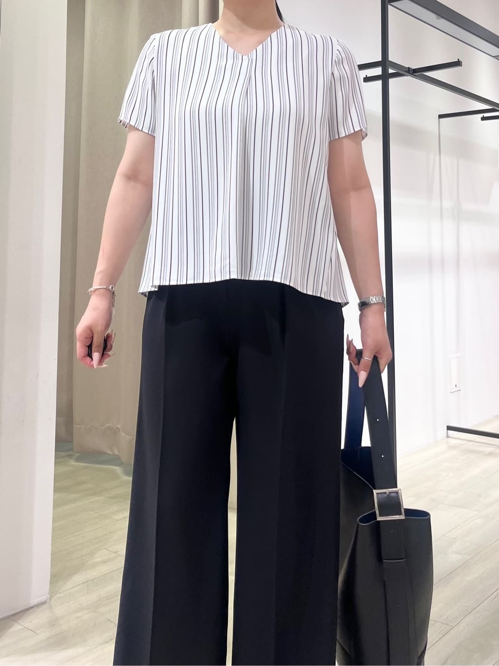 hasuさんの「INDIVI｜【軽く羽織れる！】ダブルジャケット」を使ったコーディネート