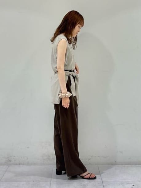 kyokaさんの「UNTITLED｜【アンサンブル可/洗える】シアーノースリーブ プルオーバー」を使ったコーディネート