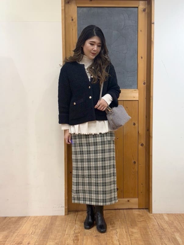 Ayana.さんの「SHOO･LA･RUE｜【S-LL/あったか】大人レディな着こなしに シャギーチェックスカート」を使ったコーディネート