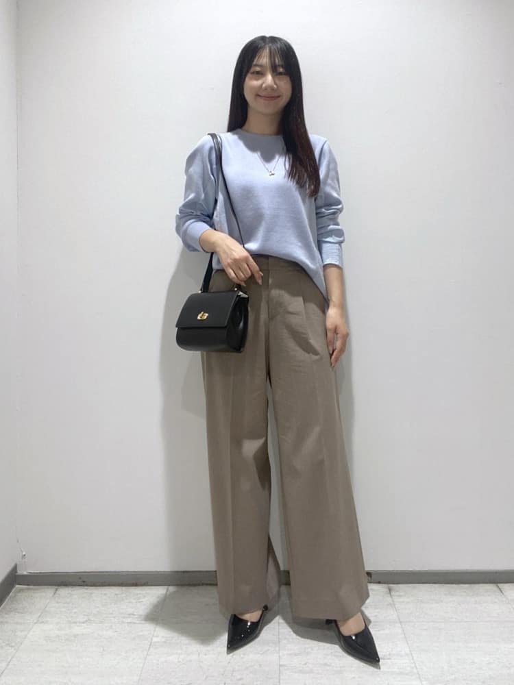 meiさんの「INDIVI｜【洗える／選べる8色】トーンアップニット」を使ったコーディネート
