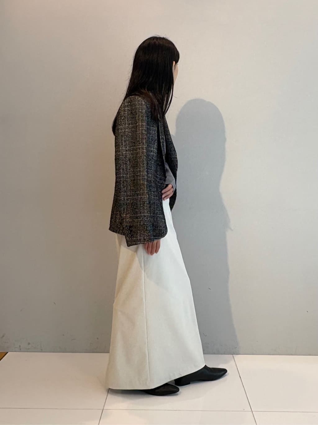 arisaさんの「DRESSTERIOR｜◆【洗える/ポケット付き】ストレッチナロースカート」を使ったコーディネート