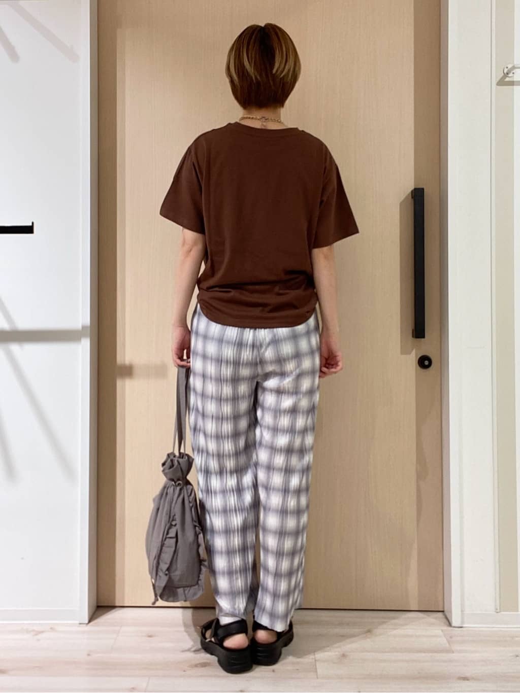 ひらしーさんの「SHOO･LA･RUE｜【S-LL/ひんやり/UV】選べる6柄でそれぞれ欲しくなる プリントTシャツ」を使ったコーディネート