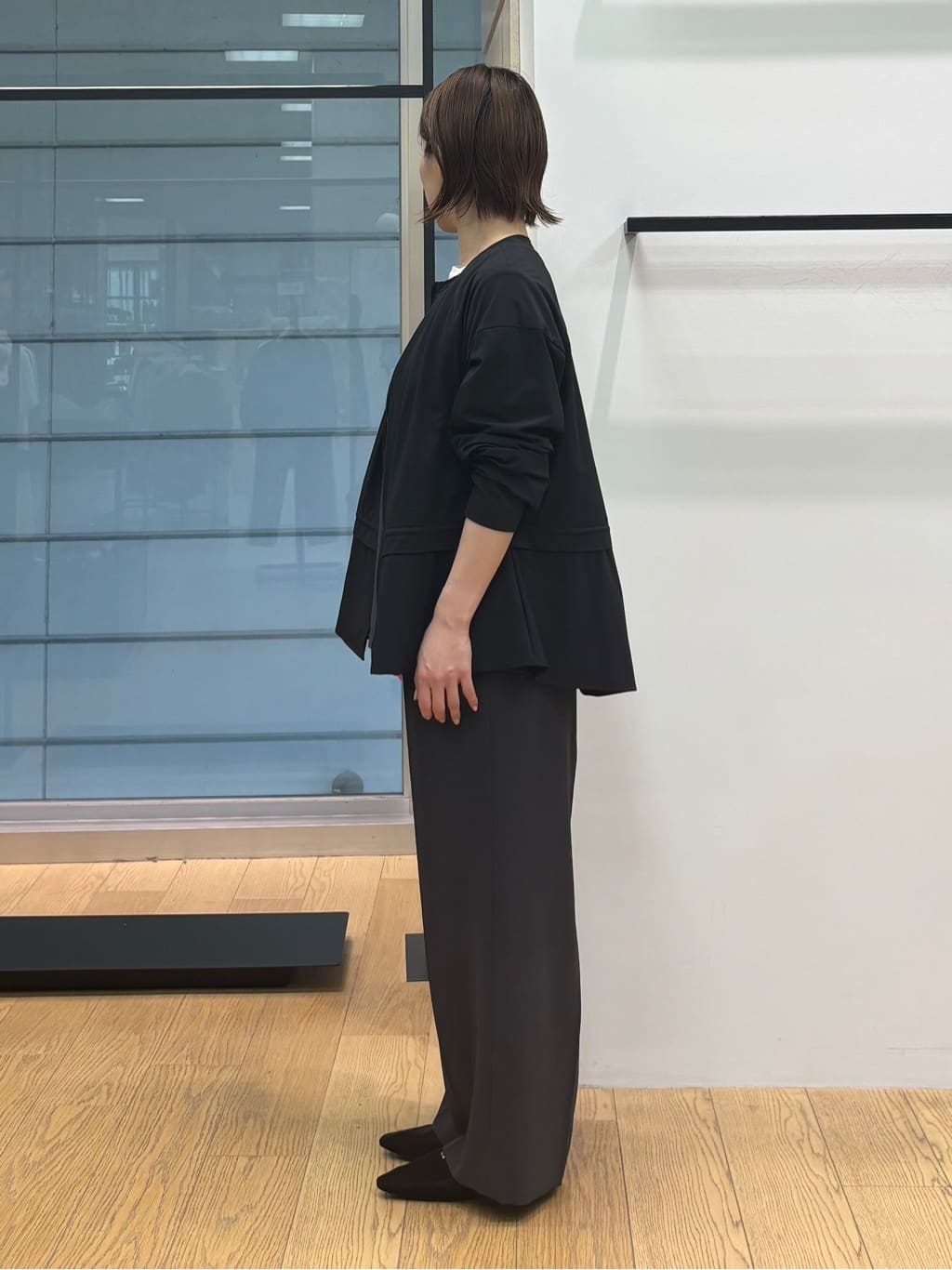 asamiさんの「INDIVI｜【セットアップ可能】ビスチェレイヤード風トップス」を使ったコーディネート
