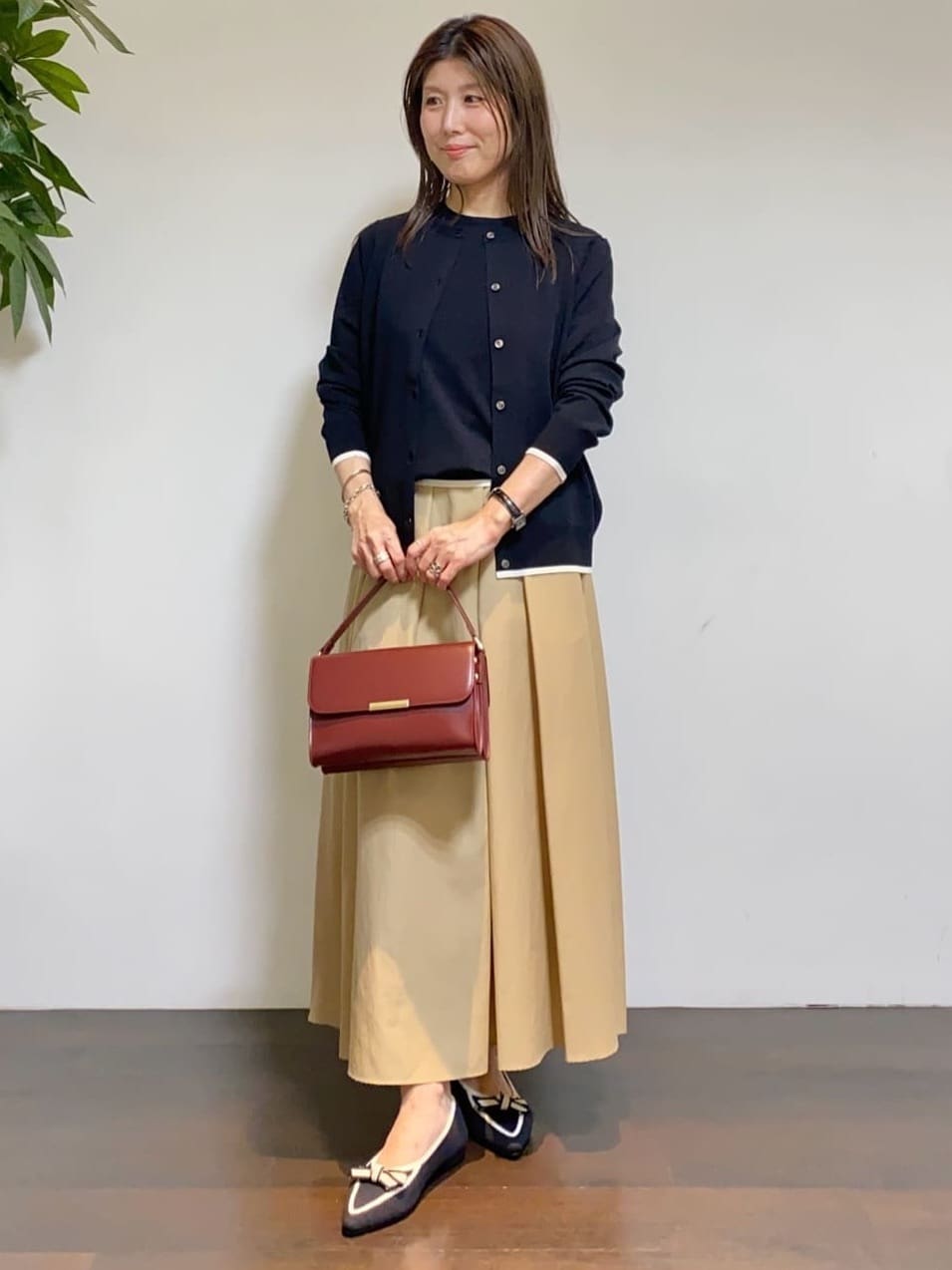 tomoさんの「UNTITLED｜【アンサンブル可/薄手/洗える】5分袖クルーニット」を使ったコーディネート