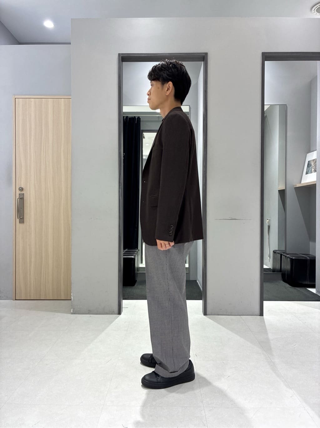 わいずみさんの「TAKEO KIKUCHI｜【360&deg;ストレッチ／セットアップ対応】None Of Stress ジャケット」を使ったコーディネート