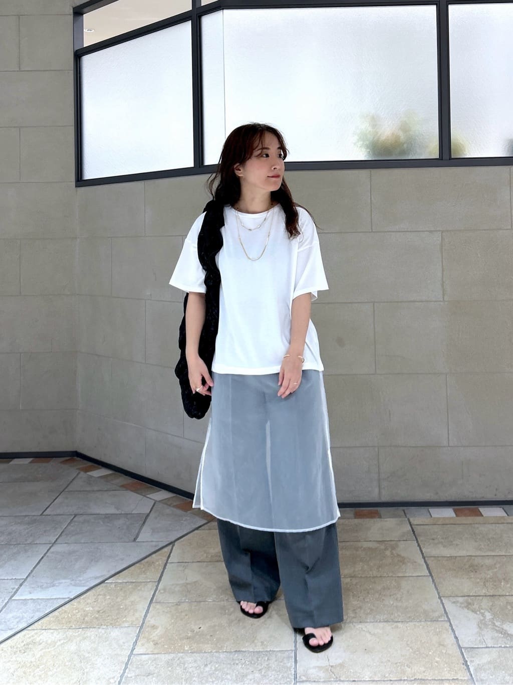 よねさんの「INDIVI｜シアードッキングTシャツ」を使ったコーディネート