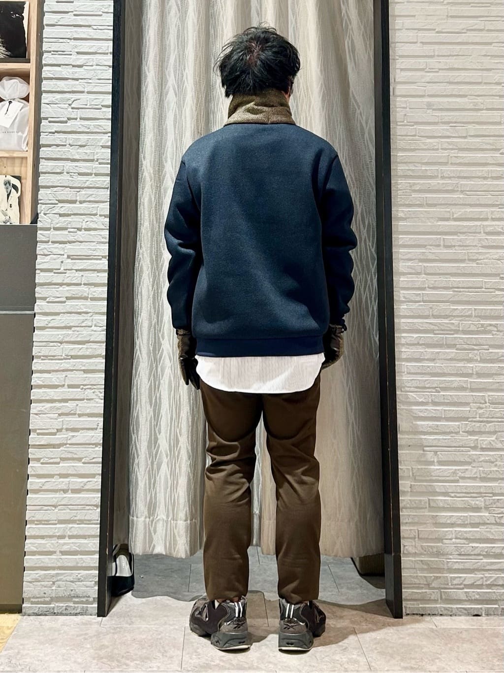 KENJI Iさんの「THE SHOP TK｜【裏起毛で暖かい】レトロフリーススウェット 洗濯機OK」を使ったコーディネート