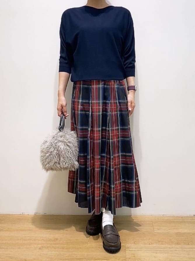 Hamaさんの「Dessin｜【洗える】後ろボタンニットプルオーバー七分袖」を使ったコーディネート