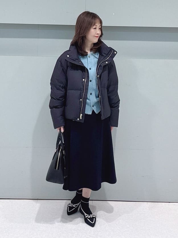 makiさんの「UNTITLED｜【ふわふわニット/オンオフ使える】フォックスカシミヤ衿付きカーディガン」を使ったコーディネート
