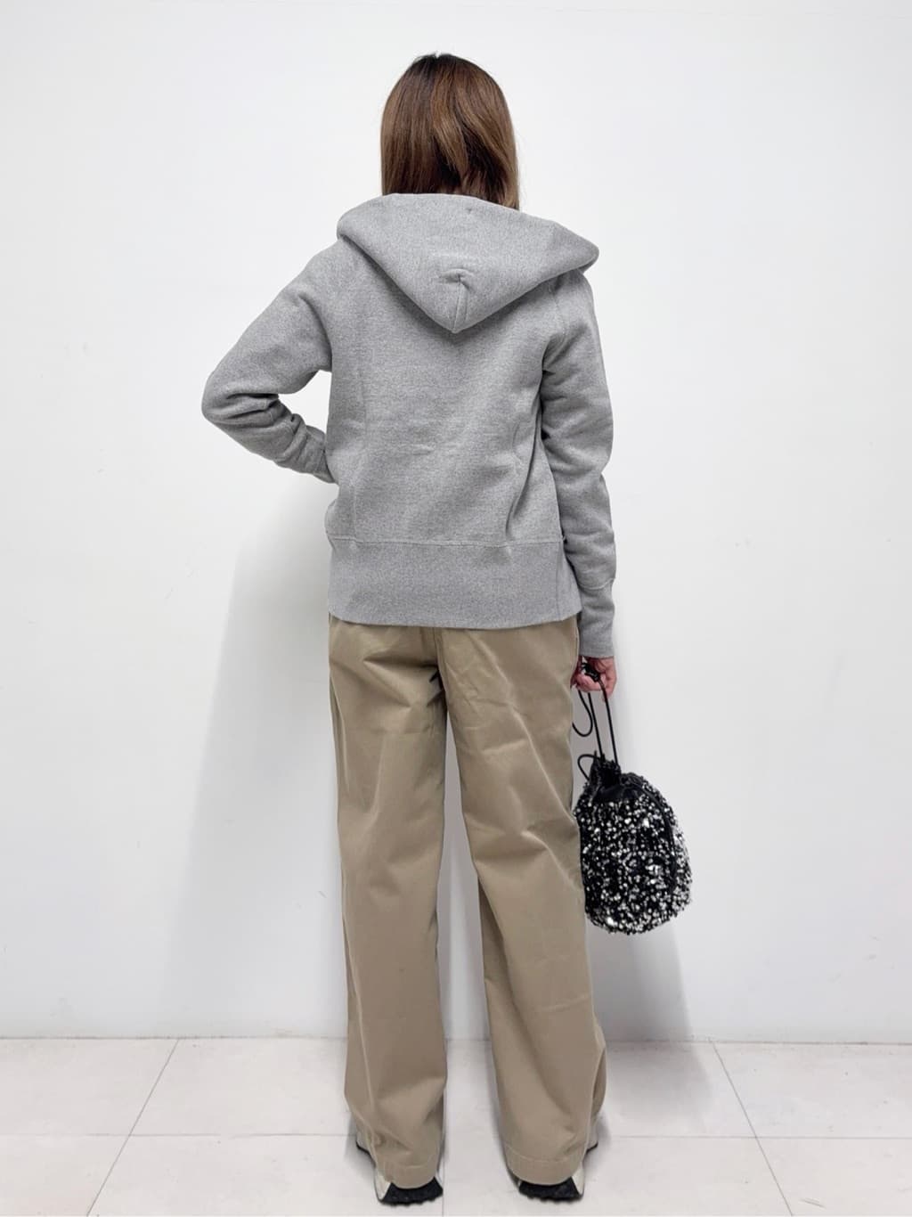 Nishijimaさんの「DRESSTERIOR｜デキシー吊裏毛ジップアップパーカ」を使ったコーディネート