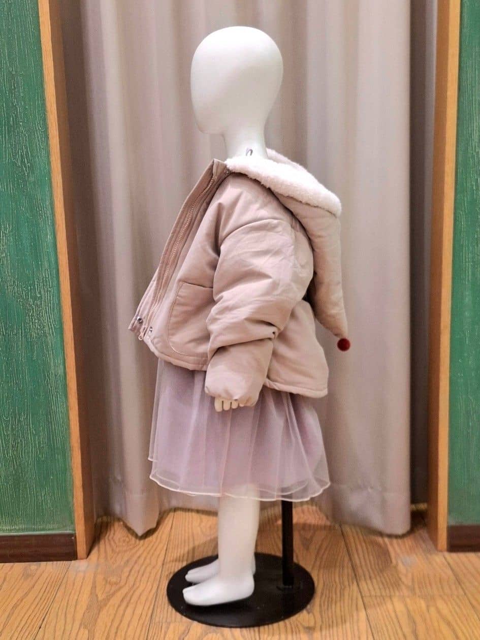 haruさんの「SHOO･LA･RUE｜【100-120cm】こびとフードブルゾン」を使ったコーディネート