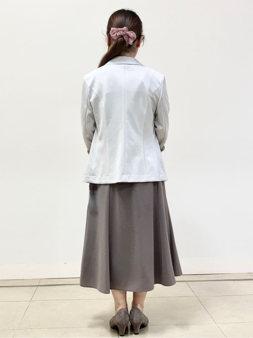 tomominさんの「Reflect｜【WEB先行カラーあり／手洗い可／アンサンブル可】バイカラーカーディガン」を使ったコーディネート