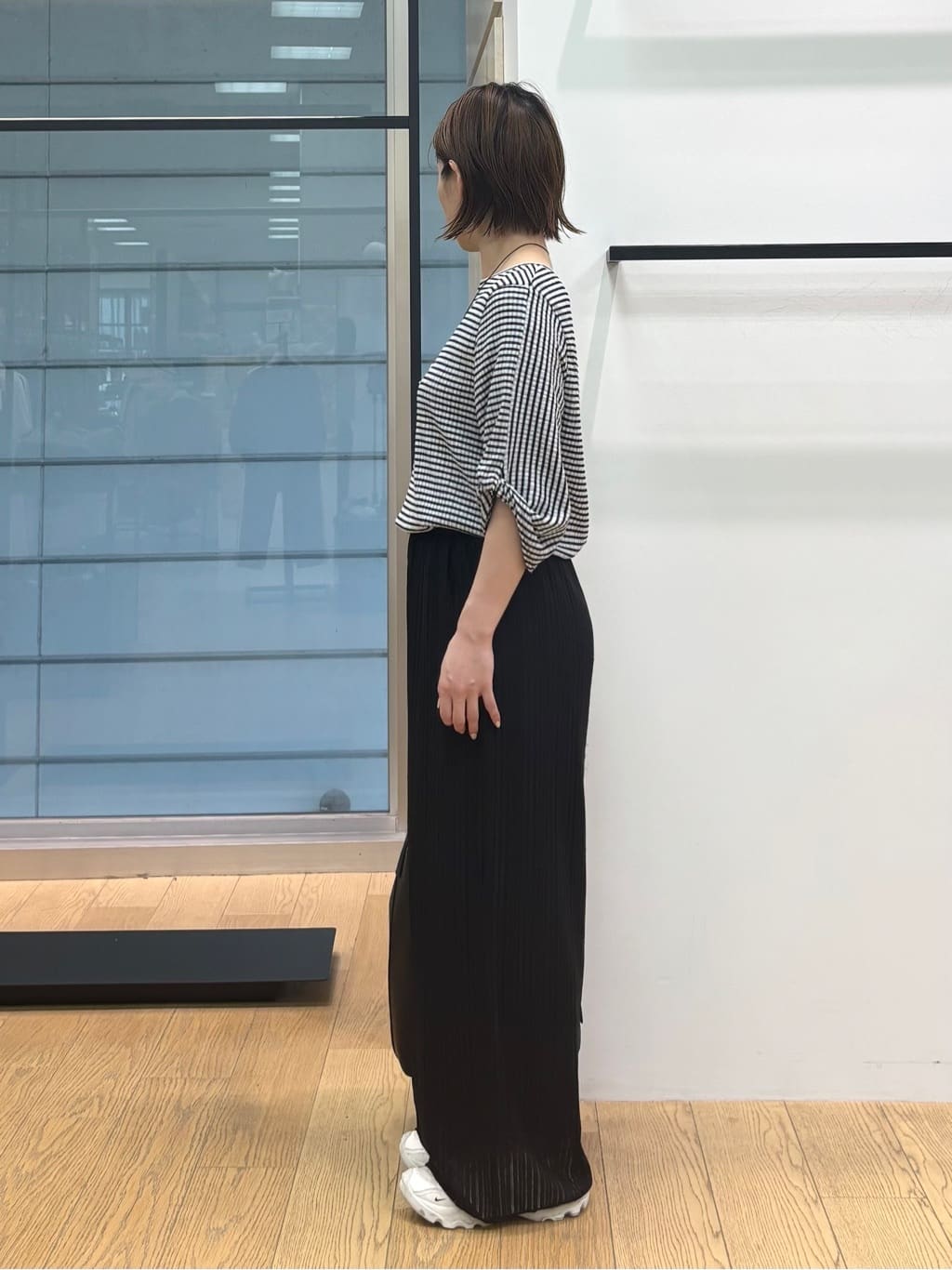 asamiさんの「INDIVI｜【UVケア／吸汗速乾】凹凸素材ねじり袖トップス」を使ったコーディネート
